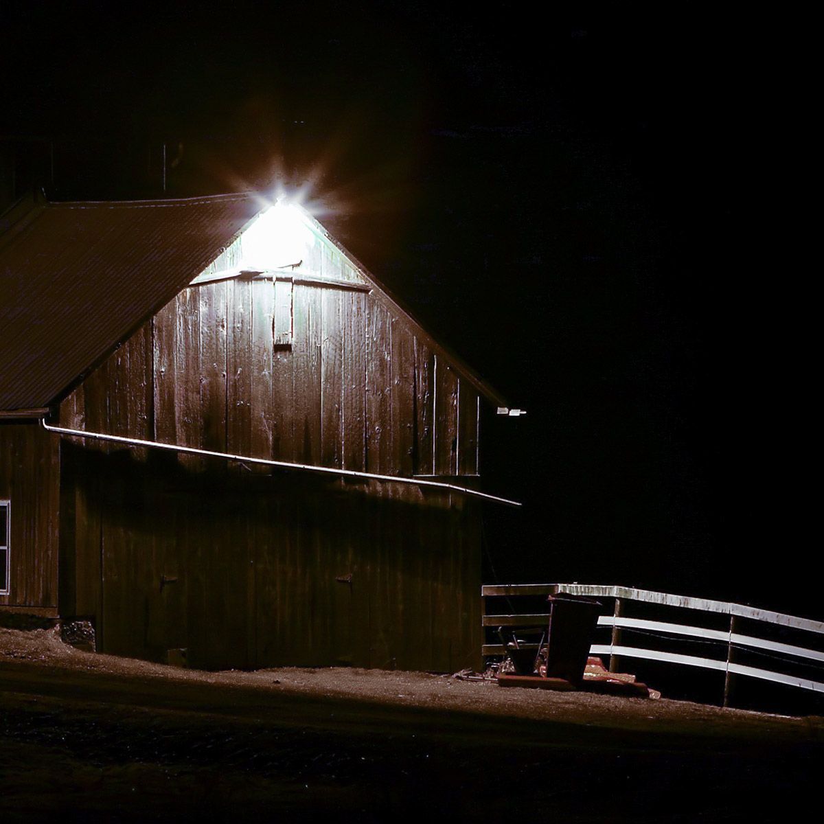 80W Selectable Bronze LED Barn Light with Photocell