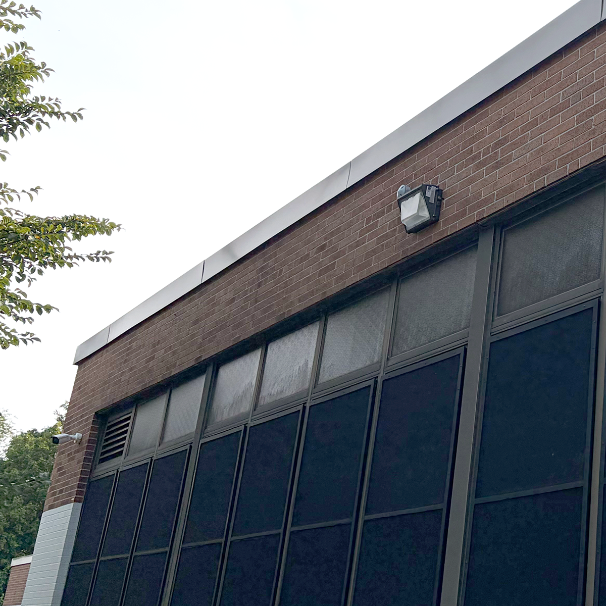 63W Selectable Semi Cutoff LED Wall Pack with Photocell