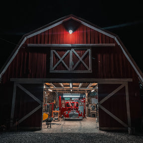 27W LED Dusk to Dawn Barn Light