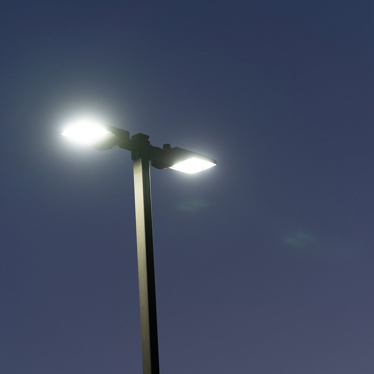 Brightline LED Shoebox Area Light - 150W / 21,000 lumens